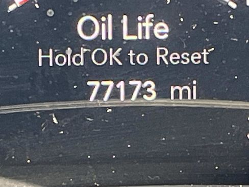 Used 2024 Chrysler Pacifica Touring-L image 43