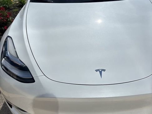 Used 2022 Tesla Model Y Long Range AWD/4WD image 1