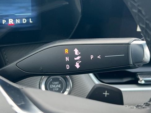 New 2026 Chevrolet Equinox LT w/ Convenience Package II AWD/4WD image 19