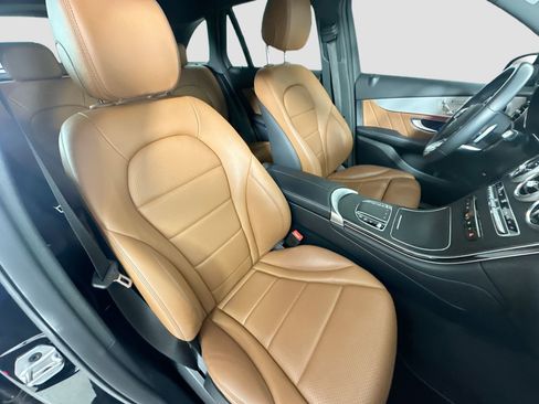 Used 2022 Mercedes-Benz GLC 300 GLC 300 image 24