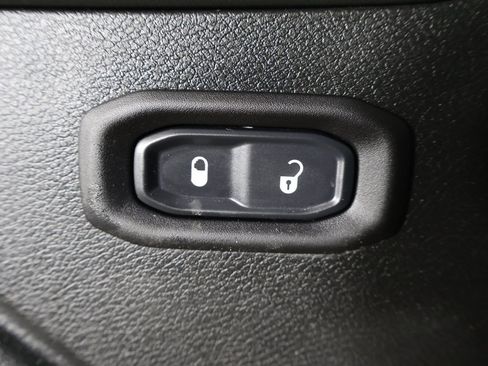 Used 2019 Jeep Wrangler Unlimited Sport S image 28