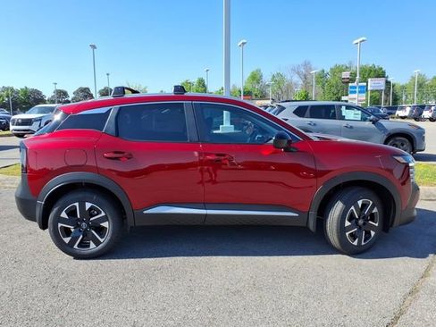 New 2026 Nissan Kicks SV AWD/4WD image 2