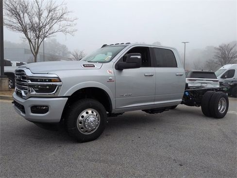 New 2026 RAM 3500 Tradesman image 7