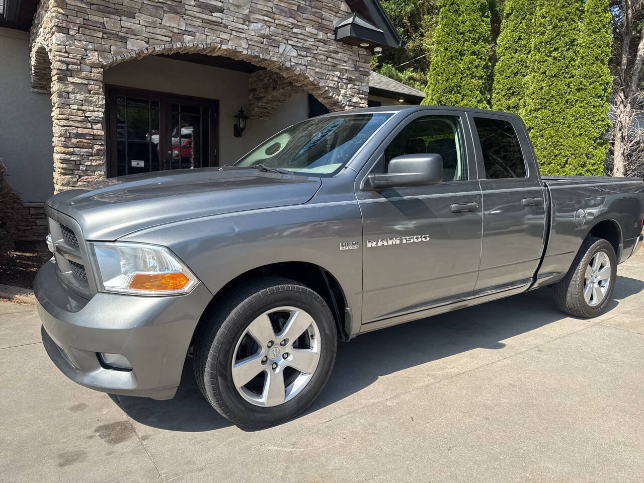 Used 2012 RAM 1500 Express AWD/4WD image 2