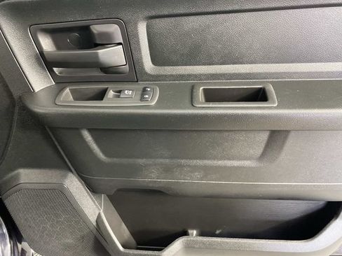 Used 2018 RAM 1500 Express RWD image 20