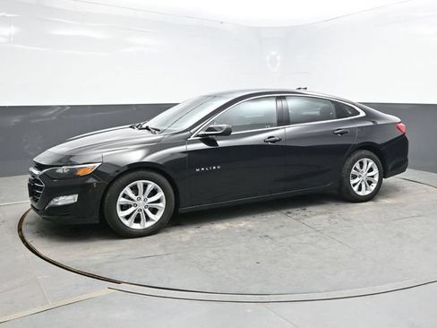 Used 2023 Chevrolet Malibu LT w/ Driver Confidence Package FWD image 3