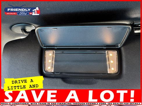 Used 2022 Chevrolet Traverse LT image 41