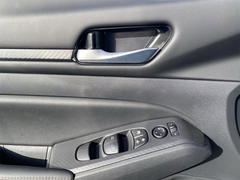 New 2025 Nissan Altima 2.5 SV image 23