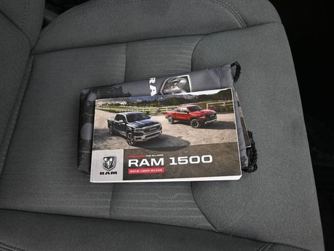 Used 2019 RAM 1500 Big Horn AWD/4WD image 35