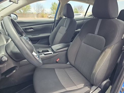 Used 2025 Nissan Sentra SV FWD image 14