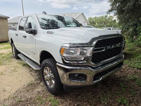 Used 2024 RAM 2500 Big Horn AWD/4WD image 2