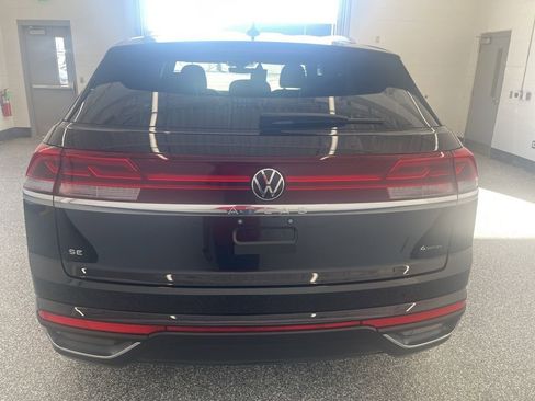 New 2026 Volkswagen Atlas Cross Sport SE AWD/4WD image 4
