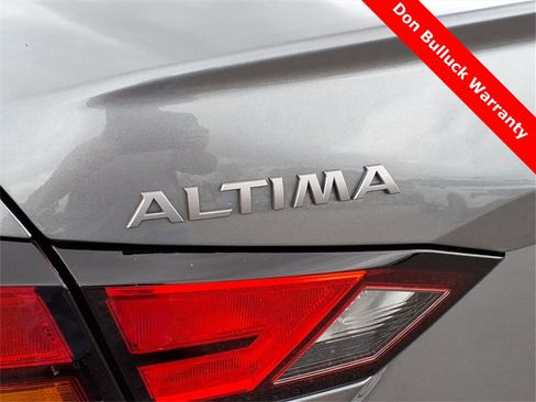 Used 2023 Nissan Altima 2.5 SV image 9