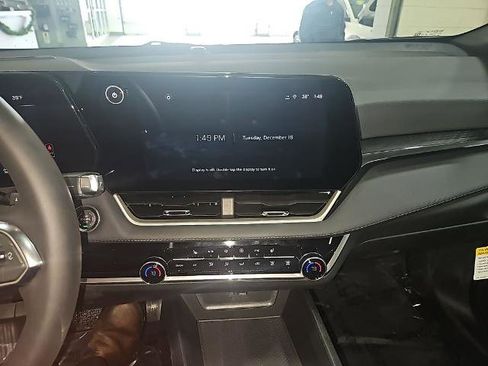 New 2026 Chevrolet Equinox LT w/ Convenience Package II image 14