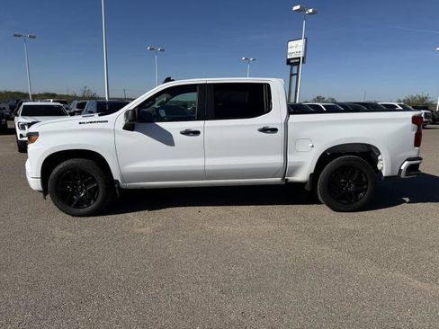 Used 2025 Chevrolet Silverado 1500 Custom w/ Turbomax Blackout Package image 5