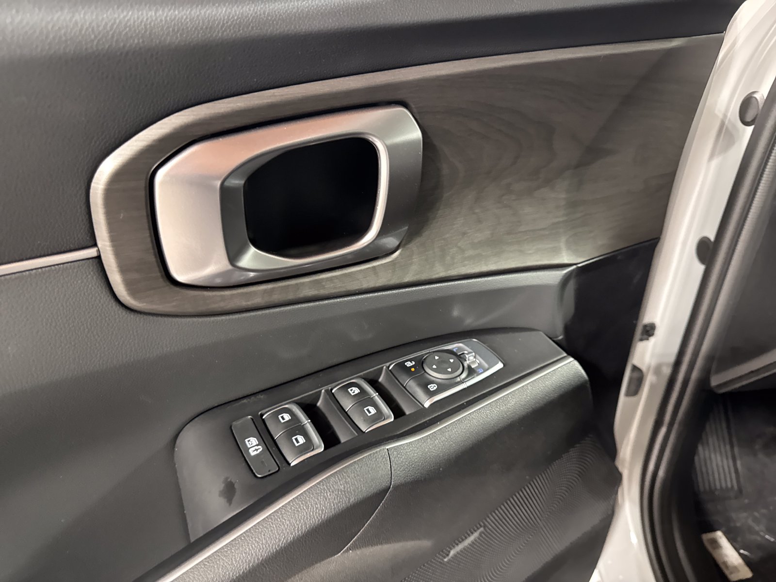 New 2026 Kia Sorento X-Line EX AWD/4WD image 12