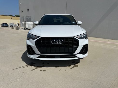 Used 2021 Audi Q3 2.0T Premium w/ 20" Wheel Package AWD/4WD image 2