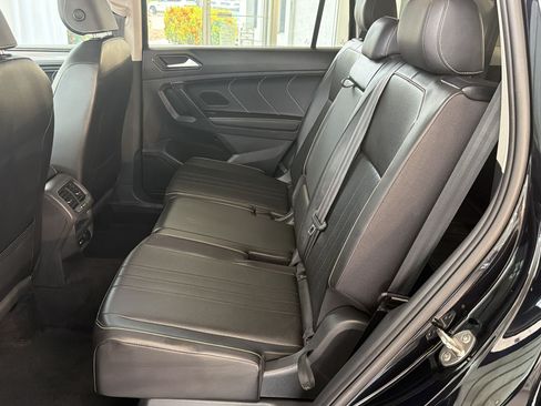 Used 2024 Volkswagen Tiguan SE FWD image 22