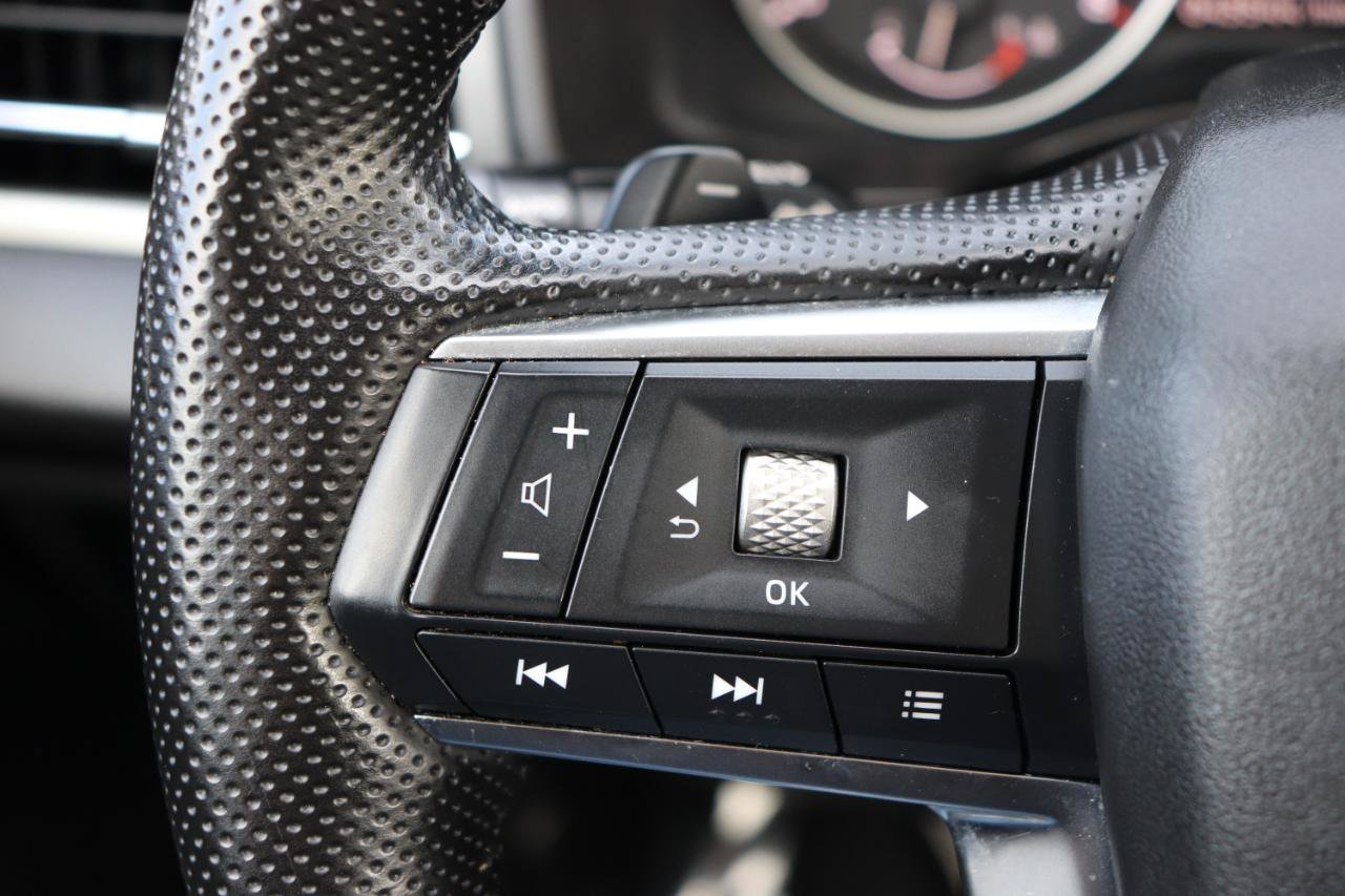 Used 2025 Mitsubishi Outlander SE FWD image 30