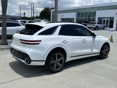 Used 2022 Genesis GV70 3.5T Sport w/ Sport Prestige Package AWD/4WD image 4