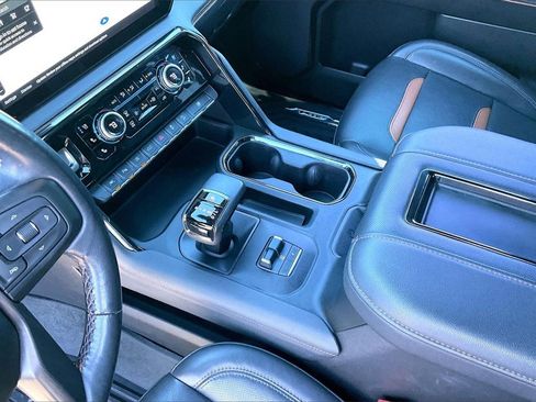 Used 2022 GMC Sierra 1500 AT4 w/ AT4 Premium Package image 15