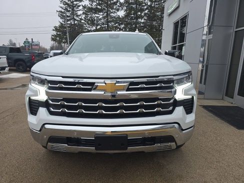 Used 2024 Chevrolet Silverado 1500 LTZ image 2