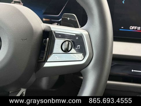 Used 2025 BMW X3 xDrive30i w/ Premium Package image 19