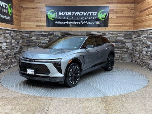 New 2025 Chevrolet Blazer EV RS image 4