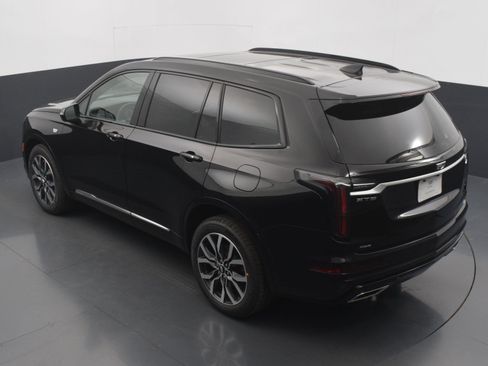 Used 2023 Cadillac XT6 Sport w/ Technology Package AWD/4WD image 25