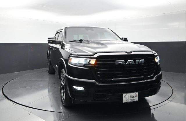 Used 2025 RAM 1500 Laramie w/ Sport Appearance Package AWD/4WD image 5