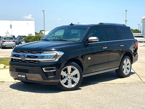 Used 2024 Ford Expedition King Ranch AWD/4WD image 2
