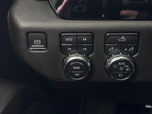 Certified 2023 GMC Sierra 1500 Elevation image 19