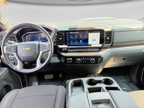 Used 2025 Chevrolet Silverado 2500 LT w/ Convenience Package AWD/4WD image 24