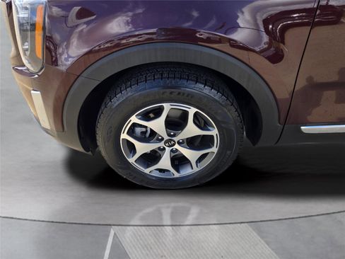 Used 2020 Kia Telluride EX image 34