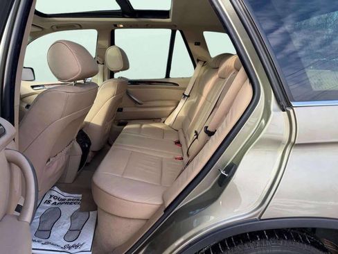 Used 2006 BMW X5 4.4i image 11