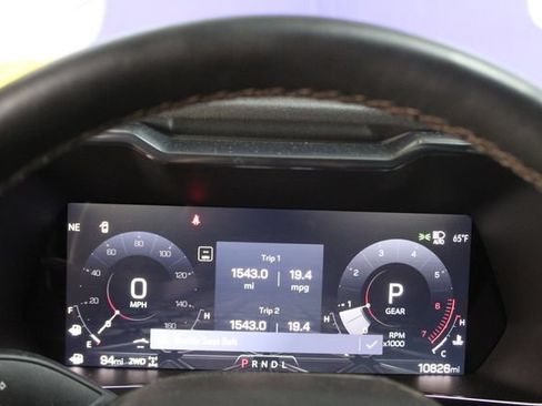 Used 2024 GMC Canyon AT4 w/ AT4 Premium Package AWD/4WD image 18