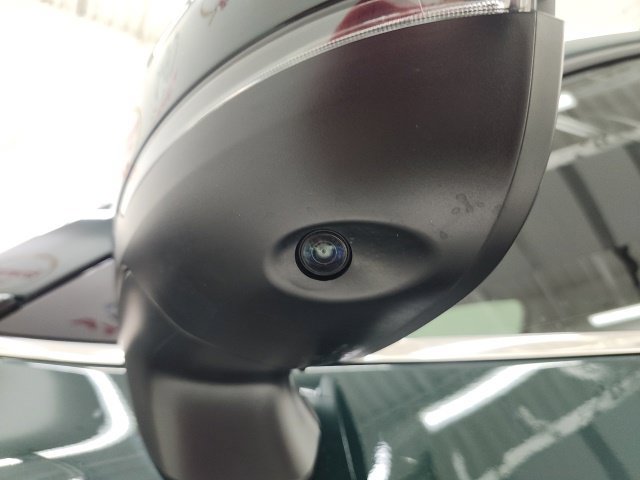 Used 2024 Nissan Pathfinder SL FWD image 14