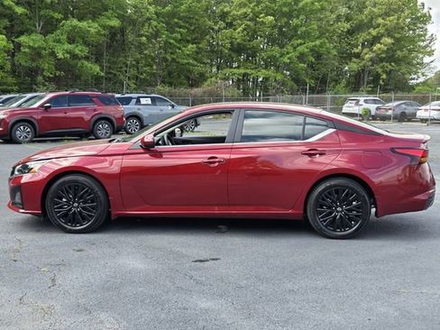 New 2026 Nissan Altima 2.5 SV FWD image 2