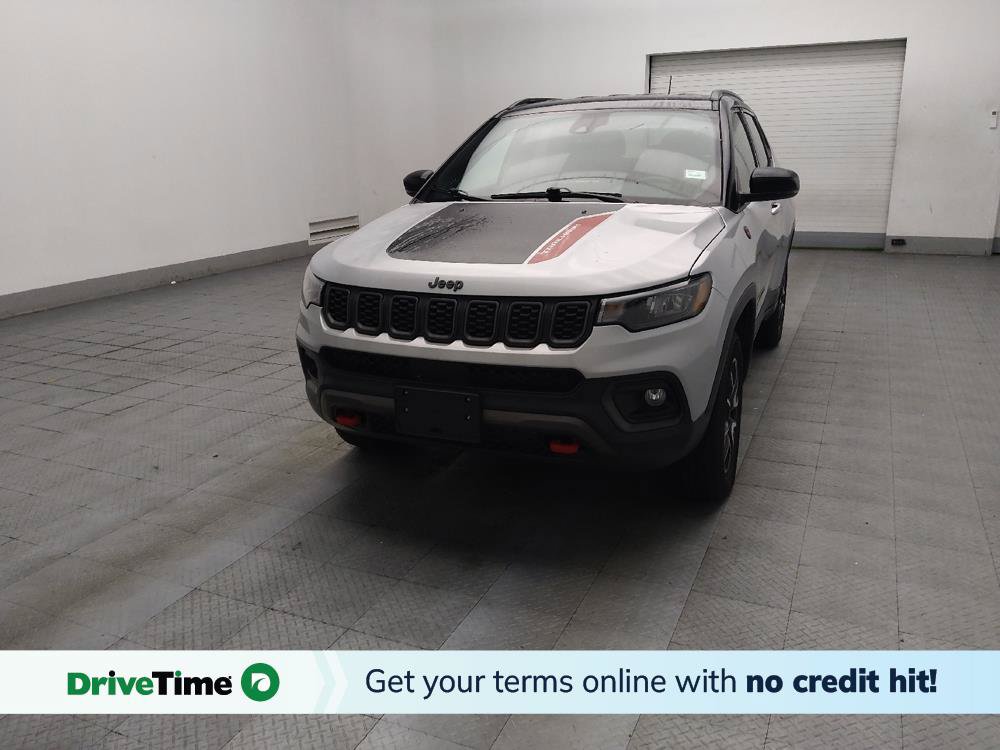 Used 2024 Jeep Compass Trailhawk AWD/4WD image 1