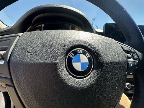Used 2011 BMW 550i xDrive Sedan AWD/4WD image 14