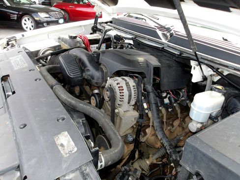 Used 2008 GMC Yukon XL Denali image 24