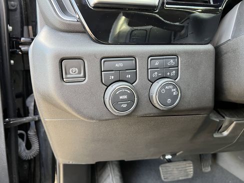 Certified 2022 Chevrolet Silverado 1500 LT w/ Safety Package image 18