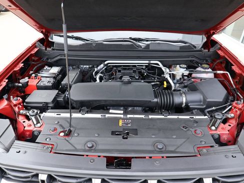 New 2026 GMC Canyon AT4 w/ Technology Plus Package AWD/4WD image 48