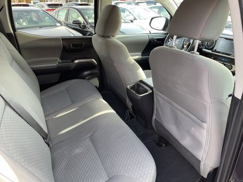 Certified 2022 Toyota Tacoma SR5 image 13