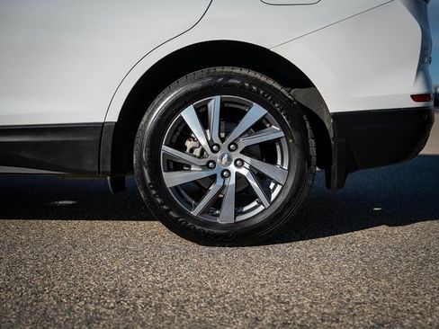 Used 2022 Chevrolet Equinox Premier image 12