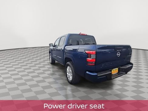Used 2023 Nissan Frontier SV image 7