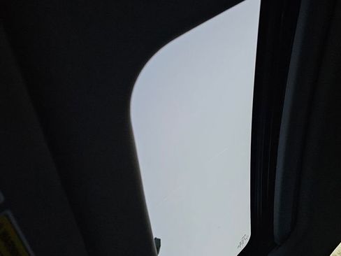 Used 2021 Honda CR-V EX image 9