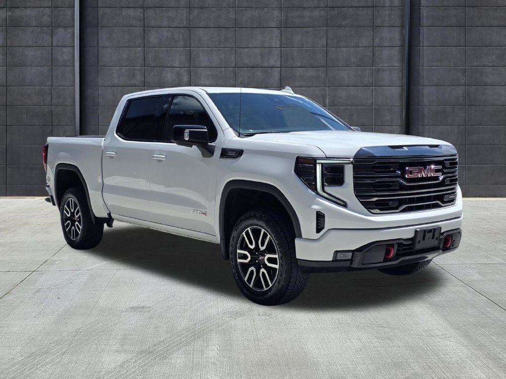 Used 2022 GMC Sierra 1500 AT4 w/ AT4 Preferred Package AWD/4WD image 6