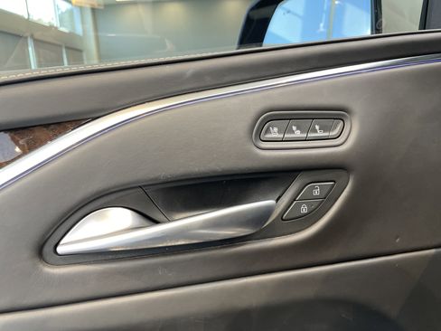 Used 2023 Cadillac Escalade Sport Platinum image 21