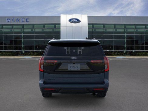 New 2026 Ford Expedition Platinum w/ Stealth Appearance Package AWD/4WD image 5